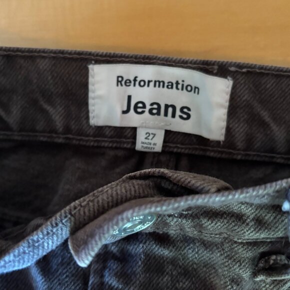 Reformation Cary Jeans in Espresso - Picture 3 of 3